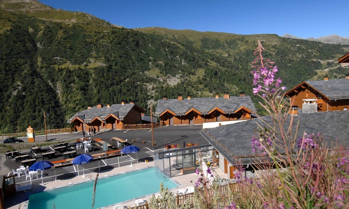 Valmeinier House | Ocean View Stay at Résidence Odalys Le Grand Panorama 1
