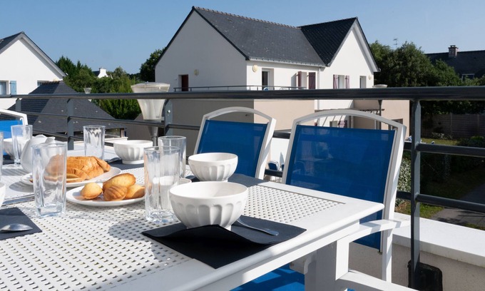 Baden House | Pet-Friendly Résidence Odalys Les Iles du Morbihan with Pool