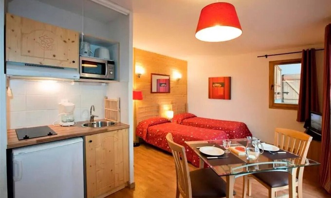 Orelle Apartment | Cozy Résidence Orelle 3 Vallées Studio - Pet Friendly & Spa