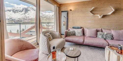 Tignes le Lac Hotel | Spacious Résidence Phoenix: Family-Friendly Retreat for 9