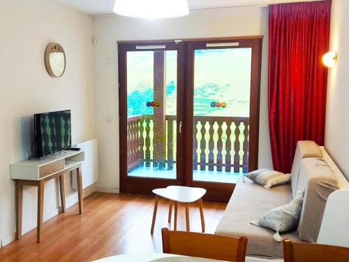 La Mongie Hotel | Pet-Friendly Résidence Pic Du Midi with Pool & Child Amenities
