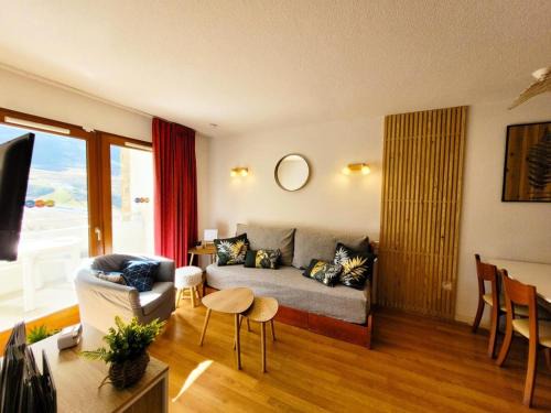 La Mongie Hotel | Comfortable Stay at Résidence Pic Du Midi for 4 Guests
