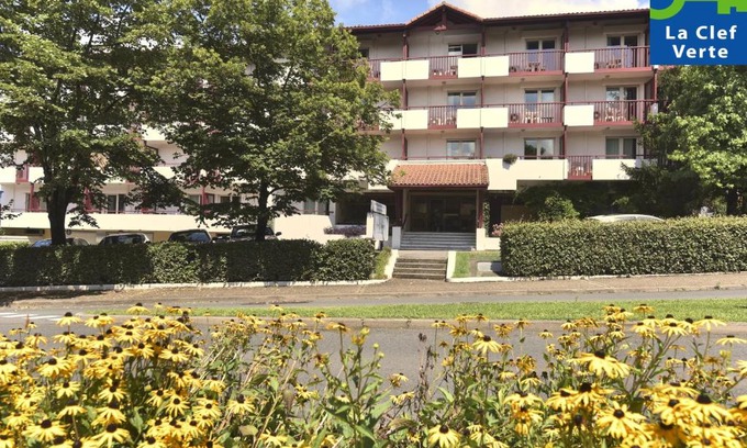 Saint-Jean-de-Luz Apartment | Pet-Friendly Résidence Pierre & Vacances Eguzki with Ocean Views