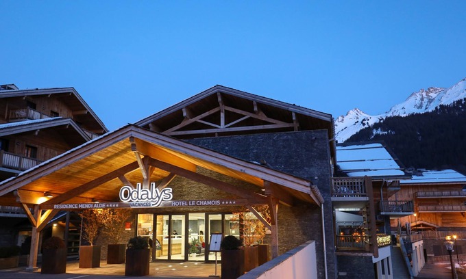 La Clusaz House | Pet-Friendly Getaway at Résidence Prestige Odalys Mendi Alde