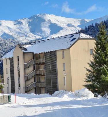Laveissiere Apartment | Modern Residence in the Heart of Cantal Mountains