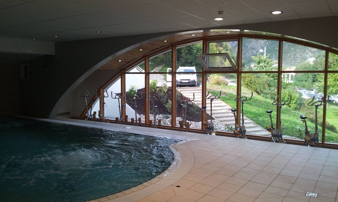 La Lechere Apartment | Welcome to Résidence Rive Droite: Pet-Friendly & Pool Access