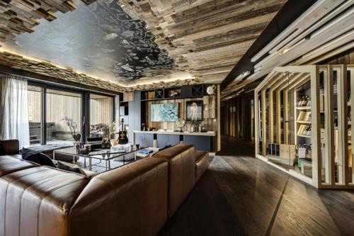 Tignes le Lac Ski Chalet | Explore Résidence Semper Vivens: Perfect for Families & Pets
