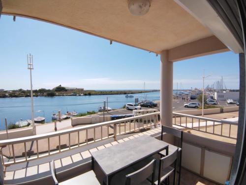Valras-Plage Apartment | Residence Valport: Beachfront Retreat for Families & Pets