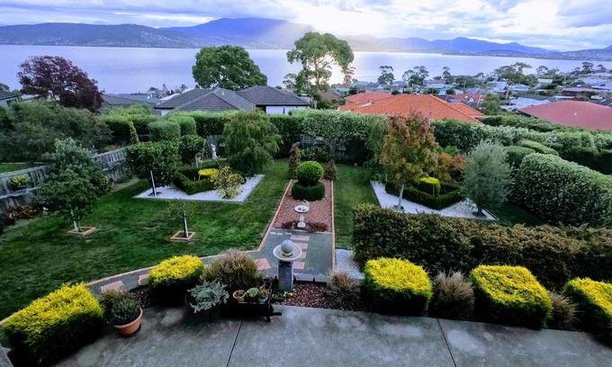 Tranmere Apartment | Scenic Río y Montaña: A Family-Friendly Escape