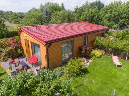 Grudziadz Cabin | Cozy Różany Domek: Family-Friendly Stay with Breakfast