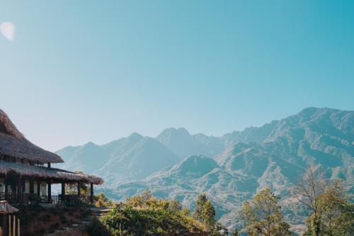 Sa Pa Apartment | Cozy Rùa's House Mountain Hamlet with Breakfast Included