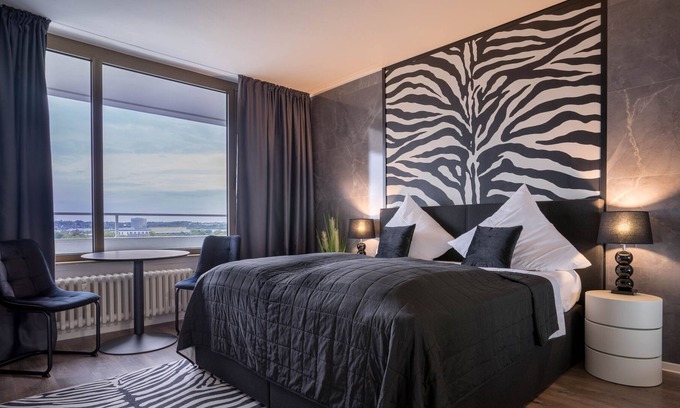 Ruettenscheid Apartment | Bright RüSuite II: Family-Friendly Apartment in Rüttenscheid