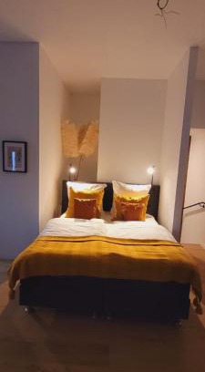 Ruettenscheid Apartment | Relax at RüWellnessSuite: Spa & Family-Friendly Comfort