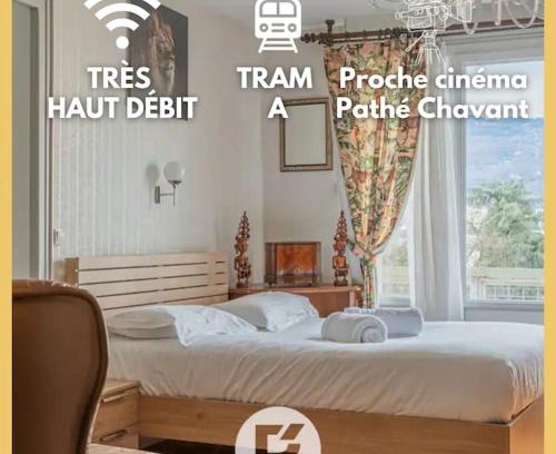 Secteur 4 Apartment | Discover R'Apparts T1 Petit Safari - Family-Friendly Retreat