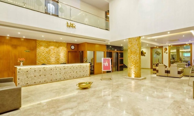 Malur Hotel | Inviting R G Hotels and Resort: Pool, Spa & Family Amenities