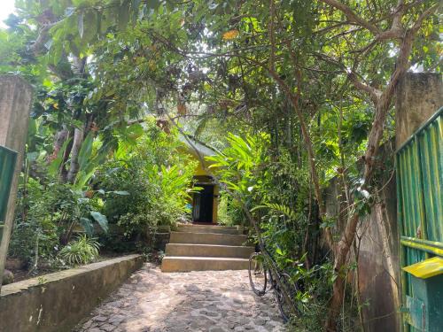 Dodanduwa House | Discover R&N Yellow House: Oceanfront Getaway, 9.8 Rated