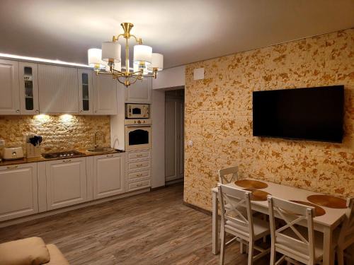 Ocna Mures Apartment | Top-Rated R&R Apartment: Perfect for Families and Relaxation