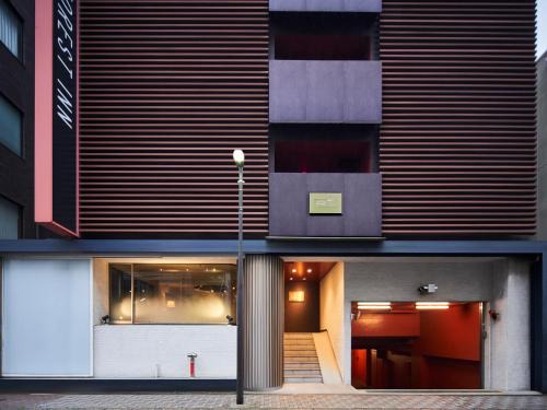 Kawasaki Hotel | Discover Comfort at R's Forest Inn with Hot Tub & Kitchen