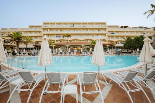 Solana del Matorral Hotel | Relax at R2 Buganvilla Hotel & Spa with Oceanfront Views