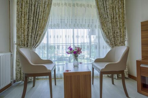 Edremit Hotel | Relax at RA Resort Otel: Beachfront Bliss Awaits You