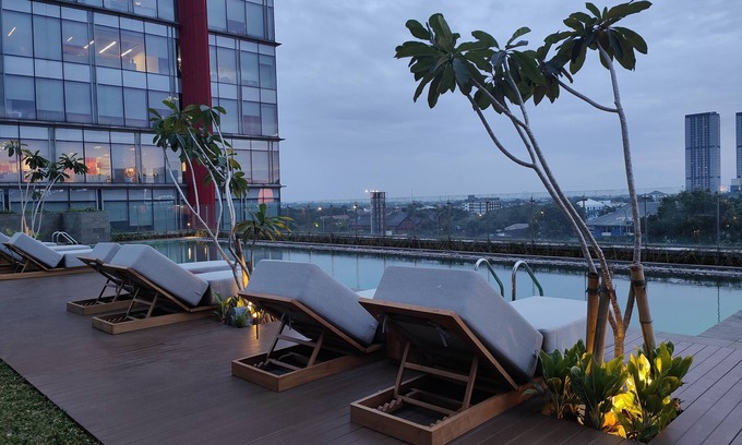 Cilandak Hotel | Guest Rated 9.8: Ra Suites Simatupang with Pool & Spa