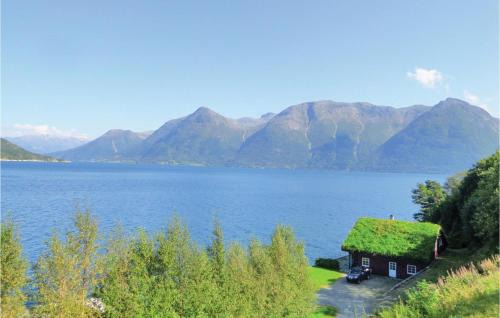 Utne House | Experience Comfort at Raaen Hytteutleige - 5 Star Retreat