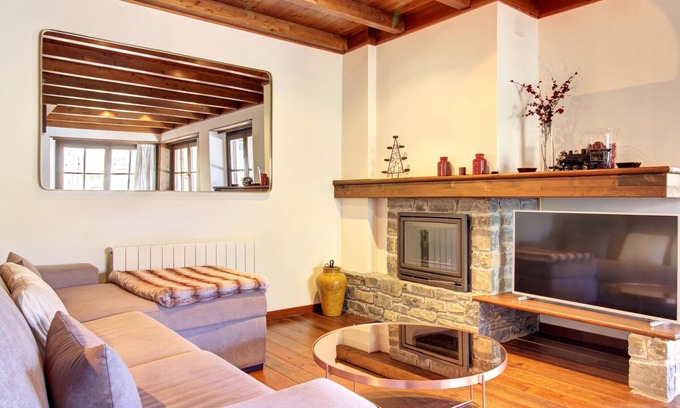 Baqueira Apartment | Experience Comfort at Rabada by Totiaran - Rated 9.2/10