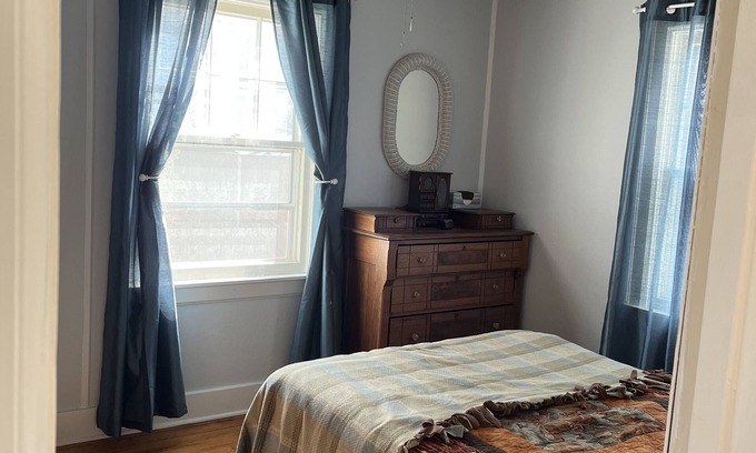 Walloon Lake Cottage | Cozy Rabbit Run Cottage: Family-Friendly Retreat in Walloon