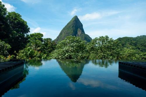 Soufriere Hotel | Discover Rabot Hotel by Hotel Chocolat with Oceanfront Spa