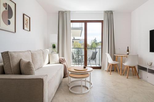 Mokotow Apartment | Racławicka 7 Deluxe Studios by BookingHost