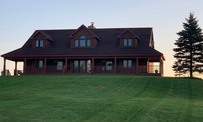 Elkhart Lake House | Unforgettable Racer’s Getaway: Unique Home Near Road America