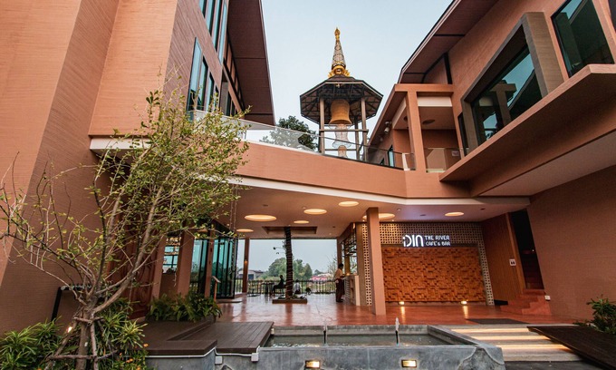 Na Muang Hotel | Discover Rachabhura Hotel: Family-Friendly with a Pool