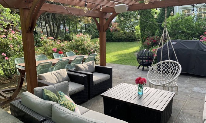 New Rochelle House | Tranquil City Escape with Family-Friendly Amenities