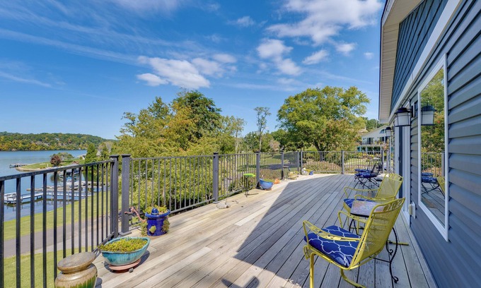 Ingles House | Scenic Lakefront Retreat with Wraparound Deck and Spa