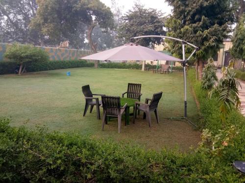 Vrindavan House | Cozy Stay at Radha Krishna Dham with Breakfast & Pet-Friendly