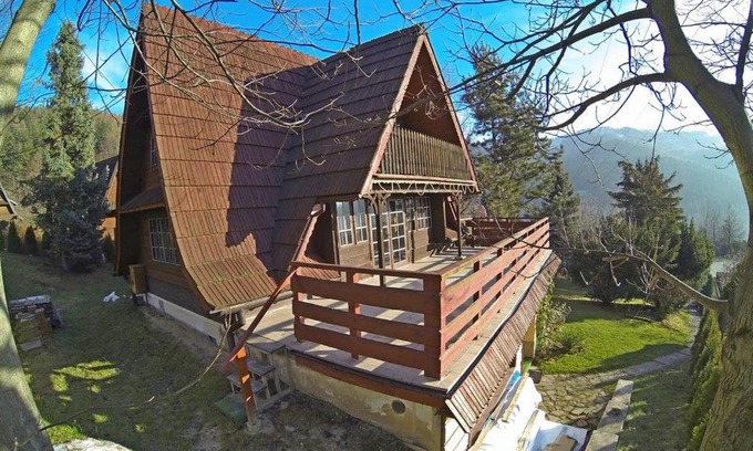 Czernichow Ski Chalet | Relax at Radihaus & Treehaus Żar - Arkadia with Ocean View