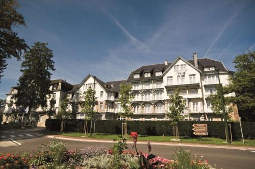Spa Hotel | Delightful Radisson BLU Balmoral: Oceanfront & Pet Friendly