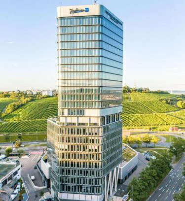 Feuerbach-Ost Hotel | Pet-Friendly Retreat at Radisson Blu Porsche Design Tower