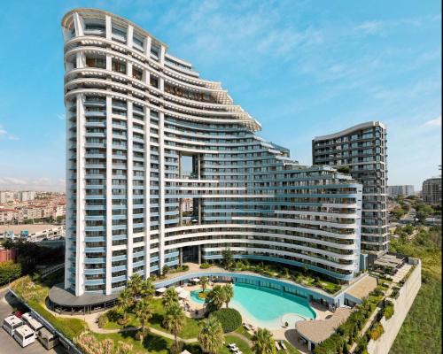 Zeytinburnu Hotel | Elegant Escape at Radisson Blu Hotel Istanbul Ottomare