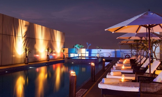 Kharadi Hotel | Elegant Radisson Blu Hotel Pune Kharadi with Pool & Spa