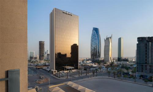 Riyadh Hotel | Radisson Blu Hotel, Riyadh Al Sahafa