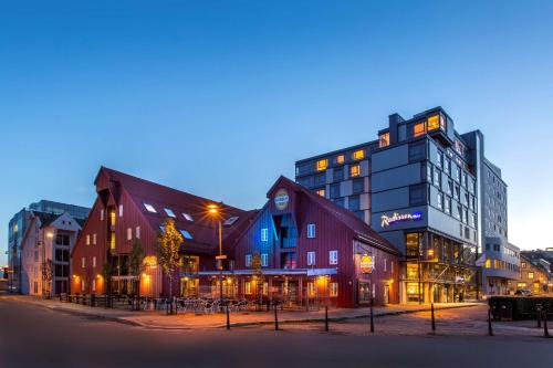 Tromso Hotel | Discover the Radisson Blu Hotel Tromsø: Pet-Friendly Retreat
