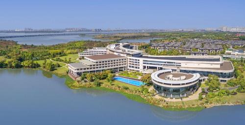 Caidian District Hotel | Discover the Radisson Blu Hotel Wuhan ETD Zone Experience