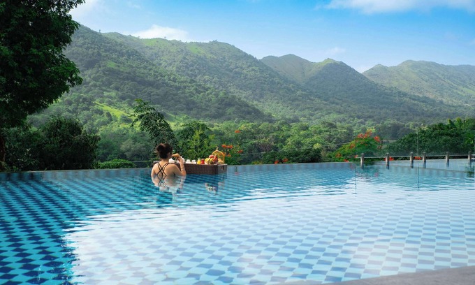 Kumbhalgarh Hotel | Relax at Radisson Blu Resort Kumbhalgarh with Pool & Spa