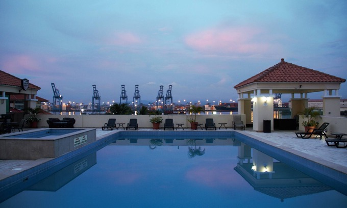 Colon Hotel | Discover Radisson Colon 2,000 Hotel & Casino: 4-Star Retreat