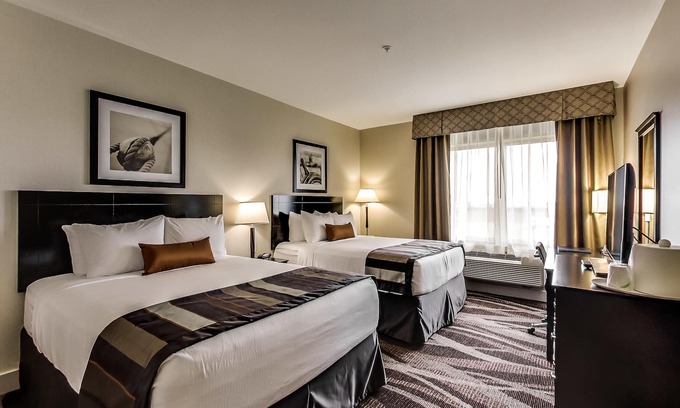 Leduc Hotel | Discover Radisson Hotel Edmonton Airport: Family-Friendly Comfort