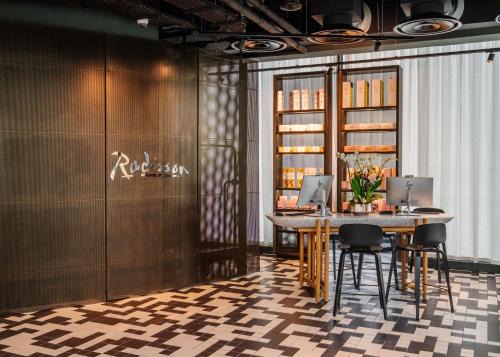 Reims City Centre Hotel | Pet-Friendly Radisson Hotel Reims with Top Reviews