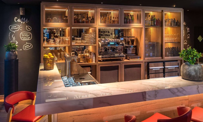 Ruemlang Hotel | Relax at Radisson Hotel Zurich Airport with Top Amenities