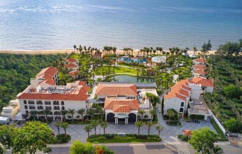 Phan Thiet Hotel | Excellent Stay at Radisson Resort Phan Thiet with Ocean Views