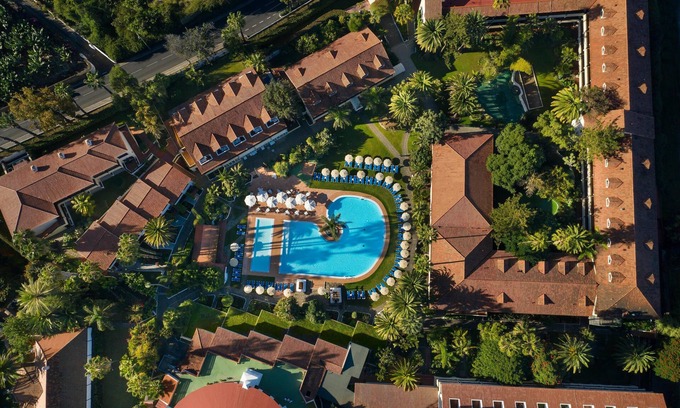 Puerto de la Cruz Hotel | Relax at Parque San Antonio: A 4-Star Family Getaway